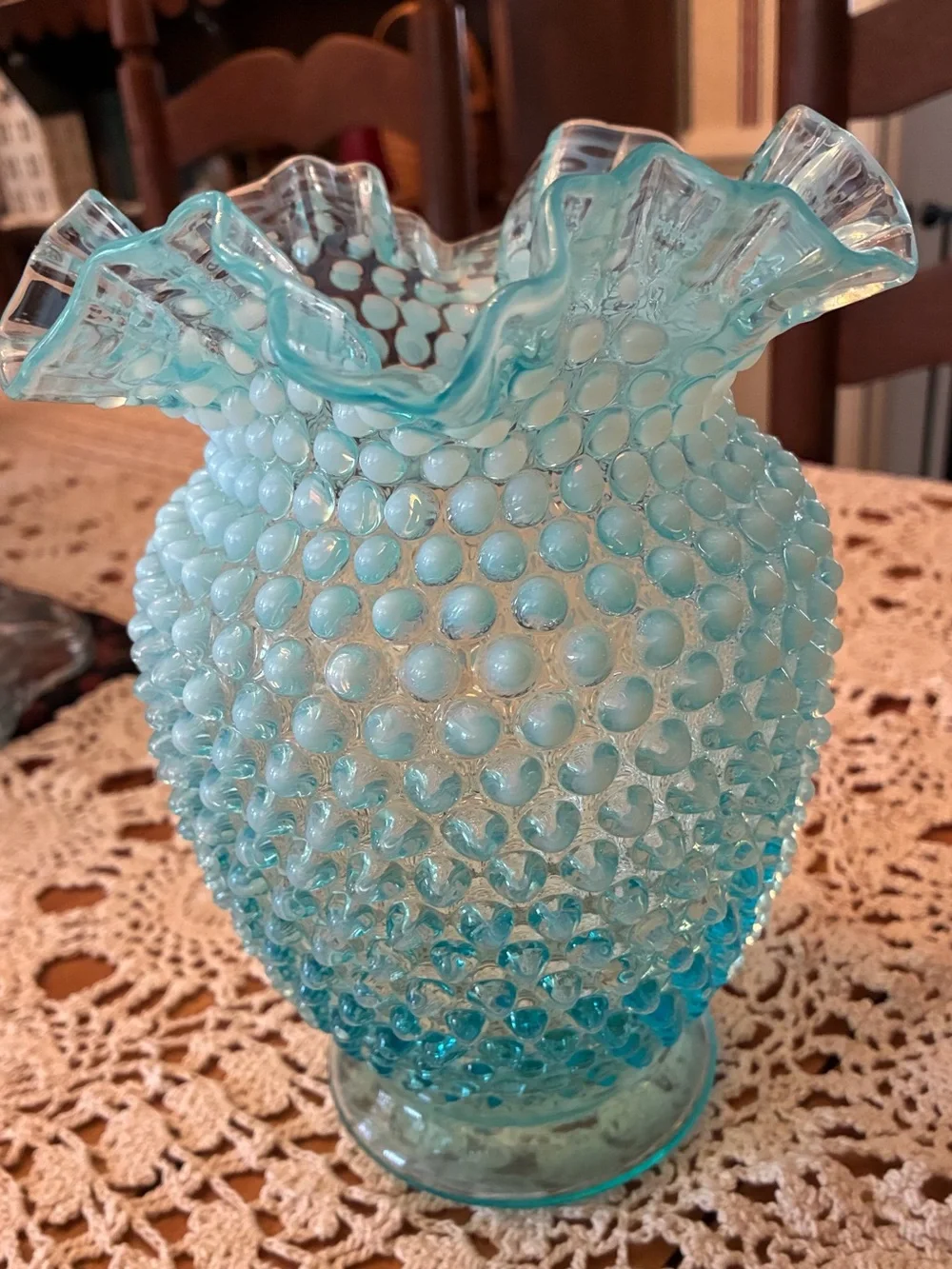 Fenton charming vintage